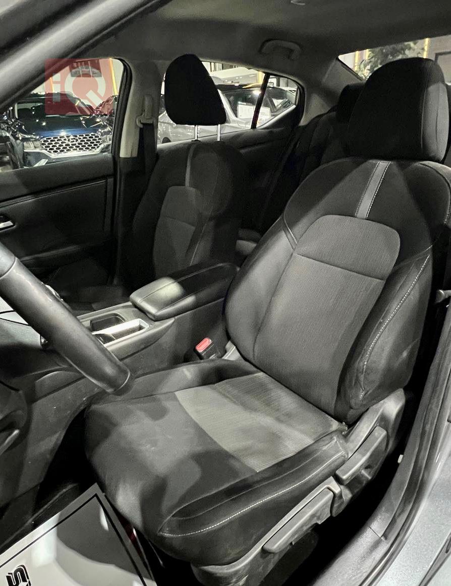 نيسان سنترا